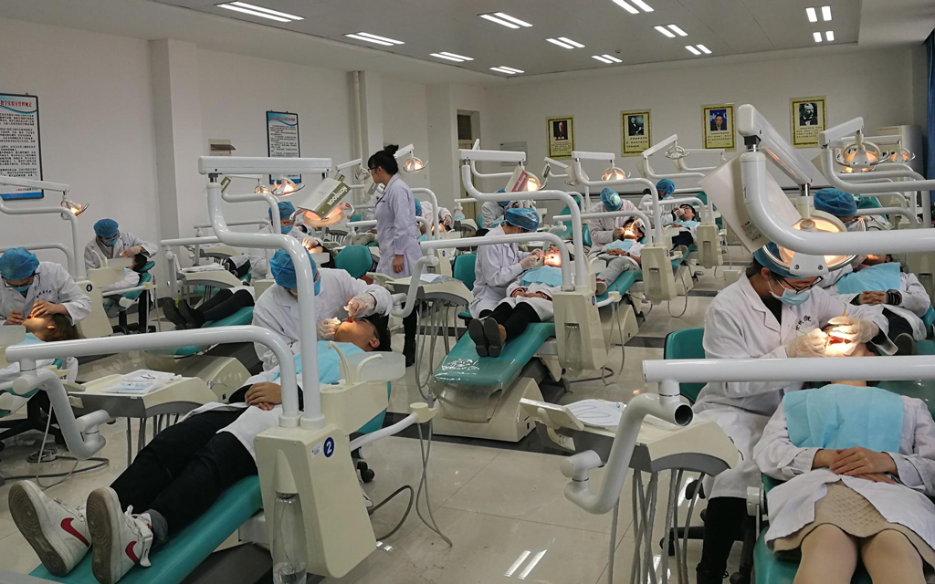 口腔虚拟现实软件:开启口腔医学学习沉浸式体验 口腔虚拟现实软件:开启口腔医学学习沉浸式体验