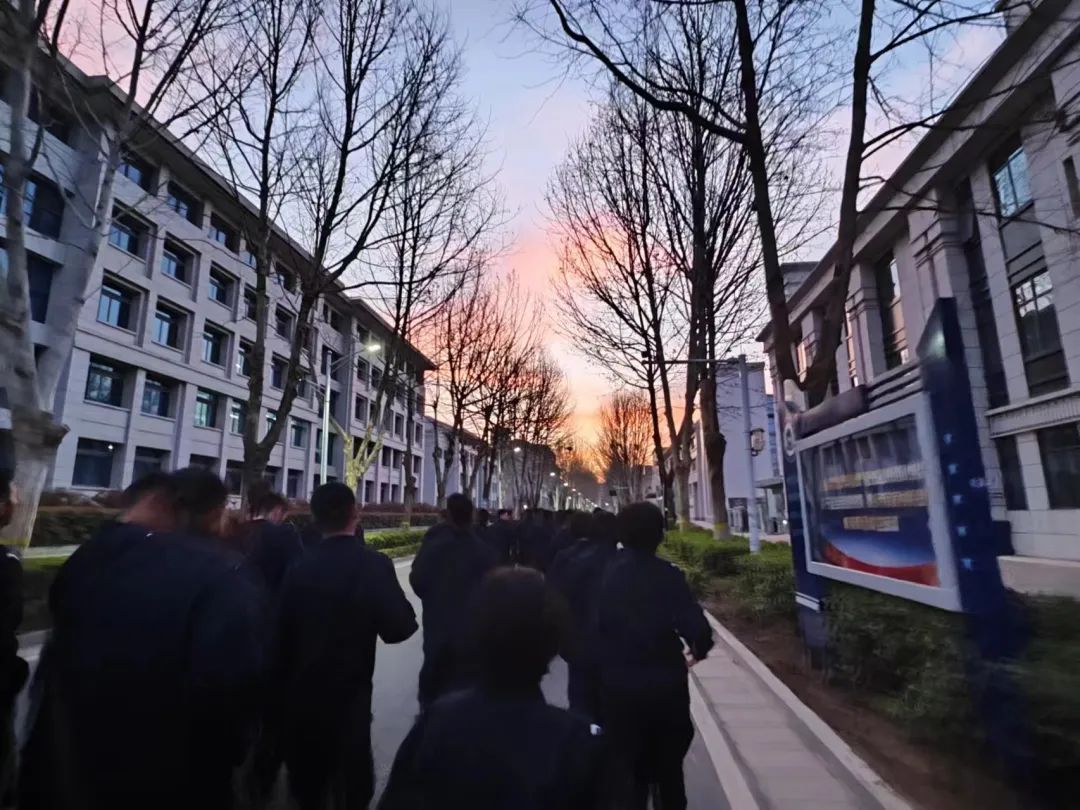 沉浸式!体验侦查人的一天 沉浸式!体验侦查人的一天